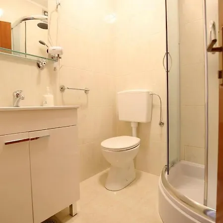 Victoria - Centre Guest house 3*